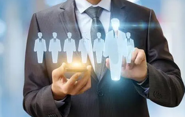 企業(yè)即人
